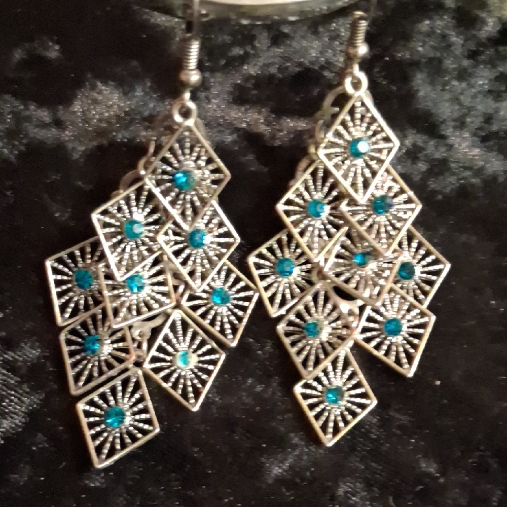 Chic Silver and Blue Geometric Earrings